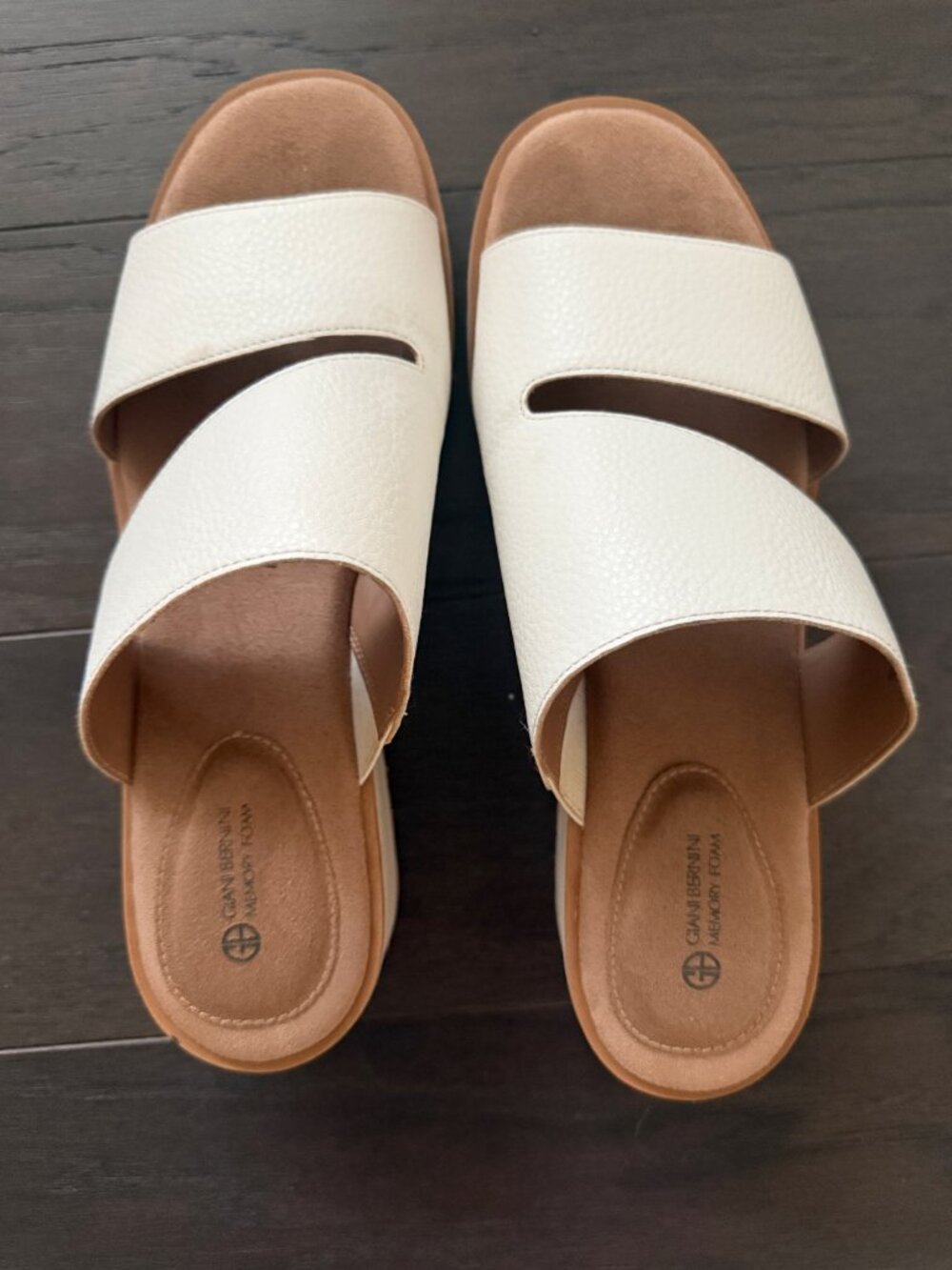 Giani Bernini White Memory Foam Wedge Slide Sandals Sz 9M